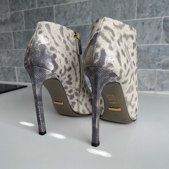 Gucci embossed leather snake print booties - Picture 5 of 7